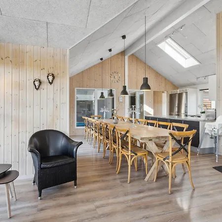 Feriehus Lovely In With Sauna